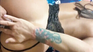 Sexy milf met een perfecte grote kont wordt hard anaal geneukt