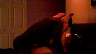 Verborgen camera geïnstalleerd door manlief filmt vrouw die vreemdgaat met BBC