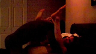 Verborgen camera geïnstalleerd door manlief filmt vrouw die vreemdgaat met BBC