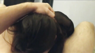 Mijn meisje houdt ervan me diep te zuigen