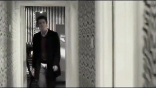 Elite escort blond meisje met heet lichaam dat graag neukt