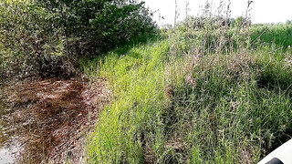 Rijp amateur koppel maakt seks op een boot