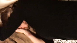 Prachtige en geile vrouw laat man haar penetreren door haar sexy panty