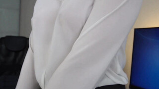 De man houdt ervan om poesjes te likken en te eten