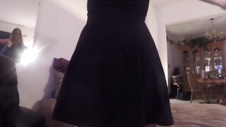 Man en vrouw nodigden een zwarte man uit voor een sexy avond